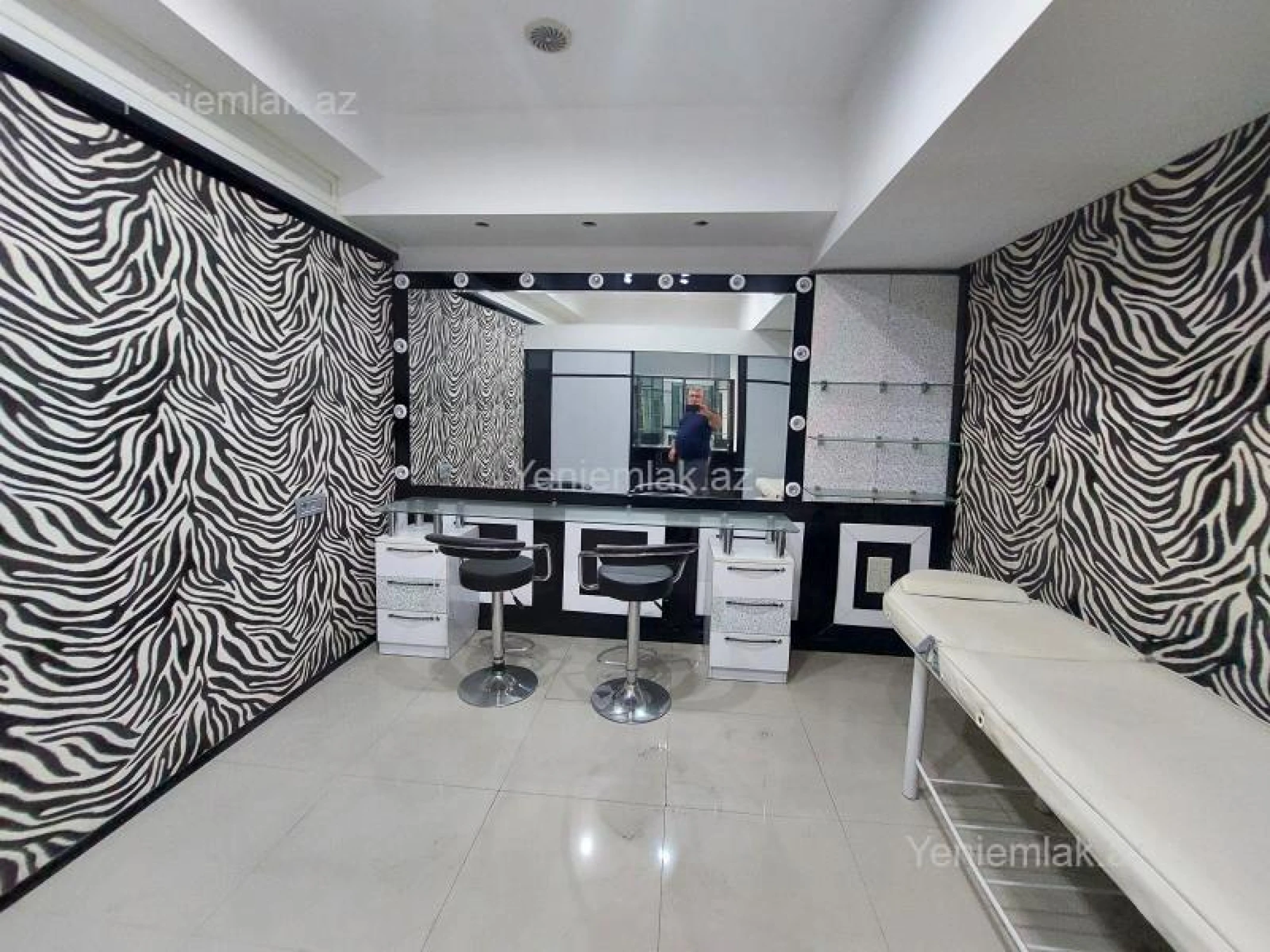 Satılır 6 otaqlı obyekt 280 m²