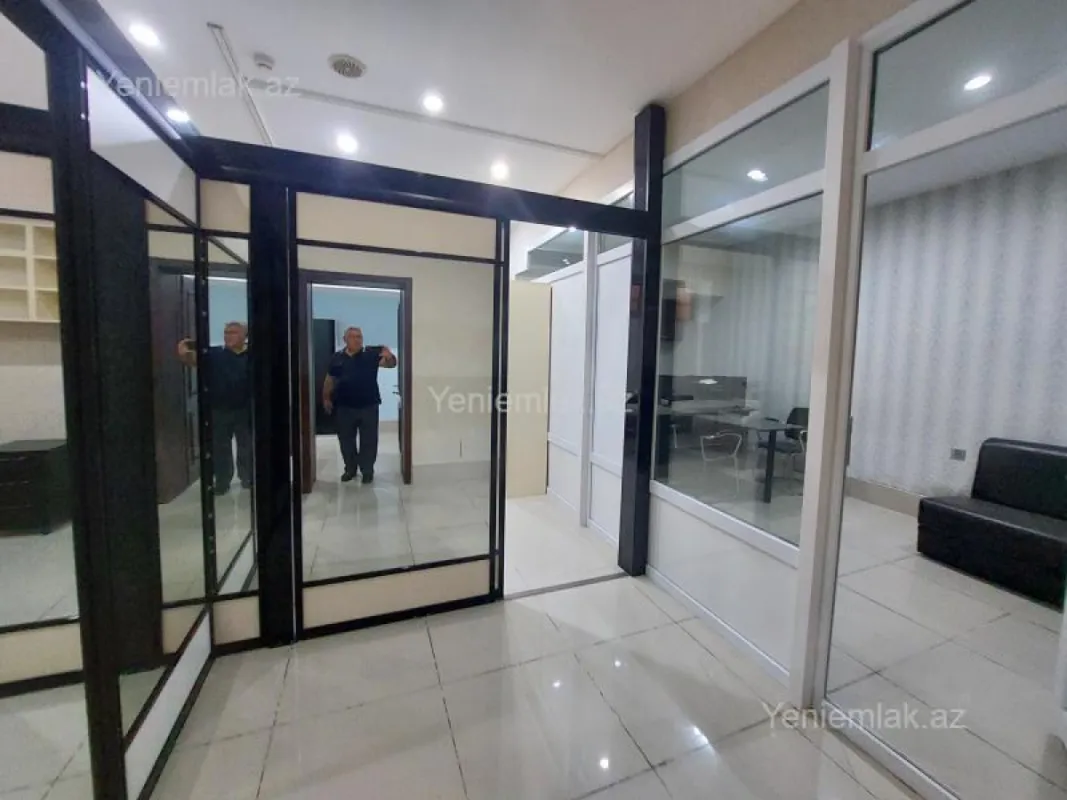 Satılır 6 otaqlı obyekt 280 m²
