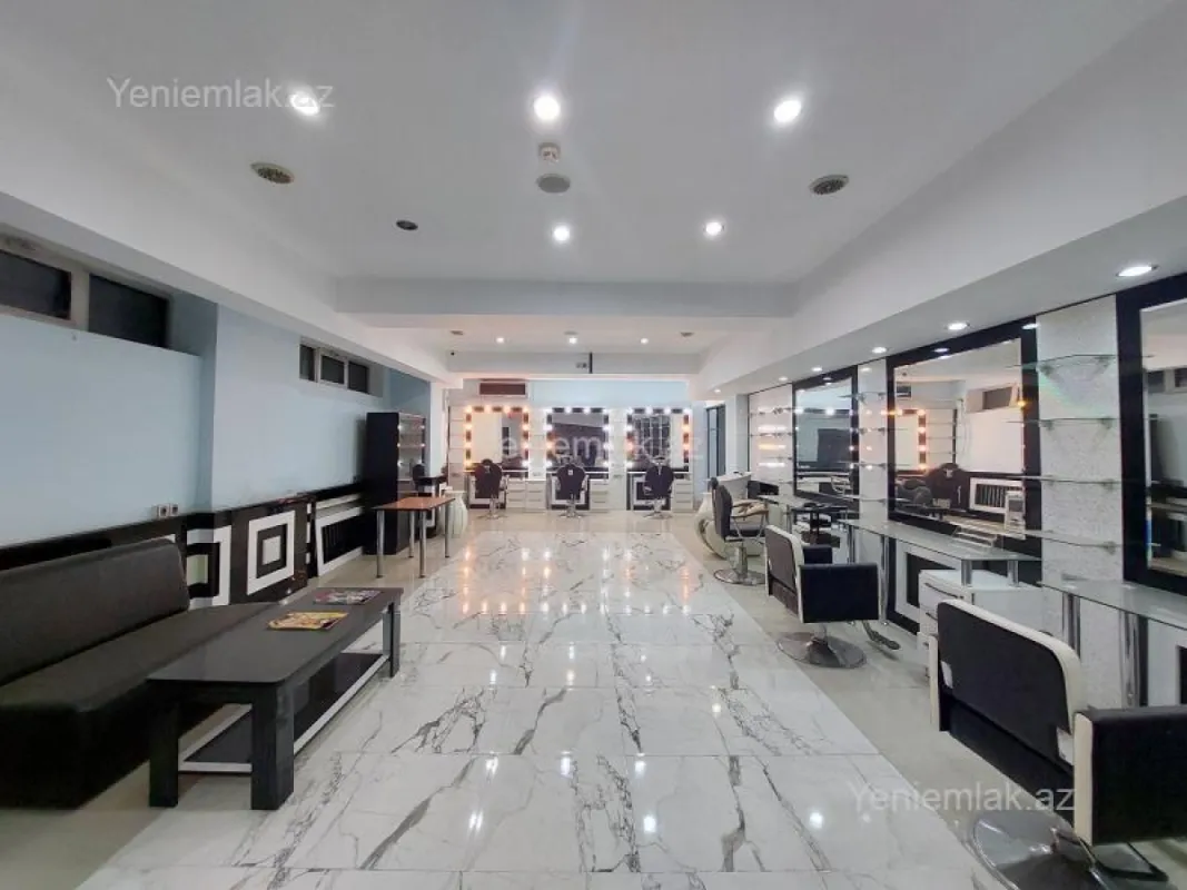 Satılır 6 otaqlı obyekt 280 m²