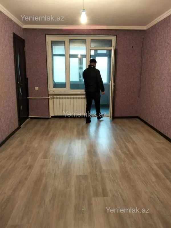Satılır 3 otaqlı köhnə tikili 60 m²