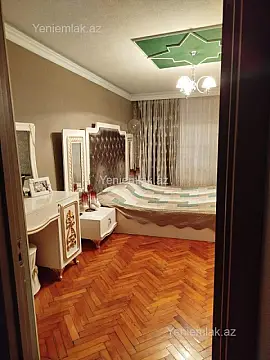 Satılır 3 otaqlı köhnə tikili 75 m²
