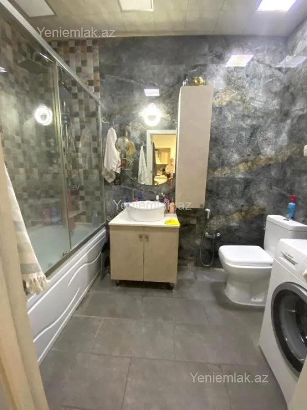 Satılır 2 otaqlı yeni tikili 66 m²