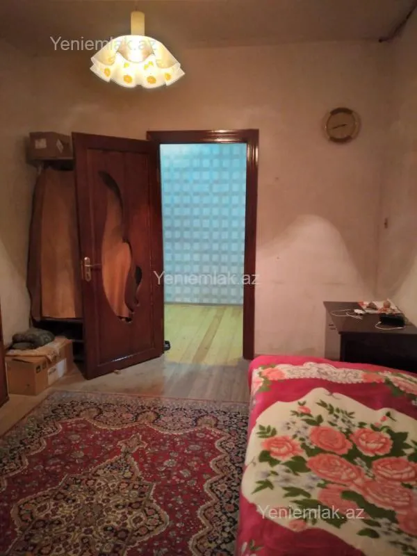 Satılır 5 otaqlı köhnə tikili 125 m²