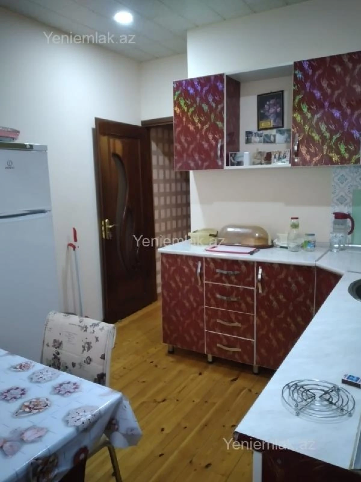 Satılır 5 otaqlı köhnə tikili 125 m²