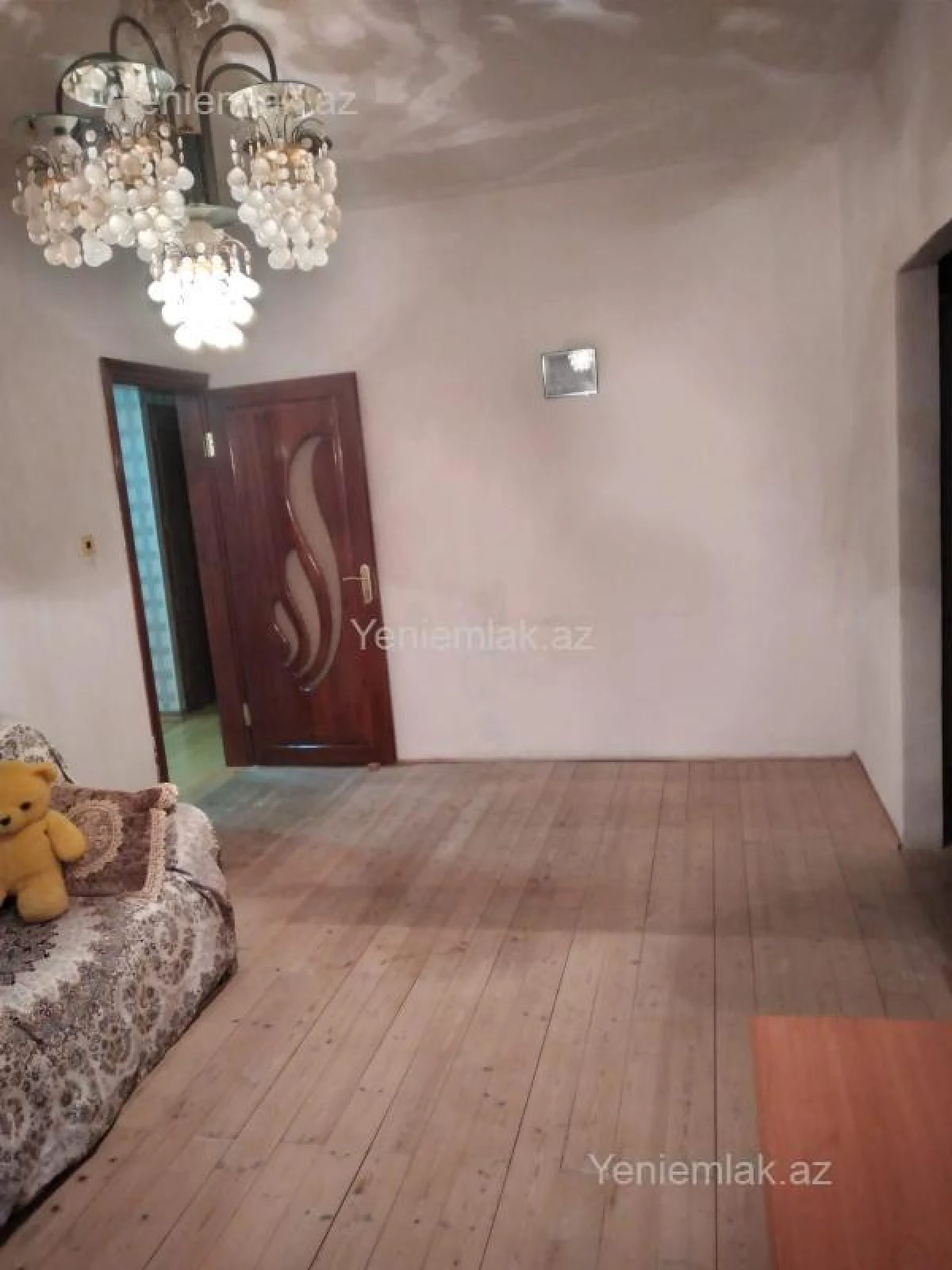 Satılır 5 otaqlı köhnə tikili 125 m²