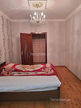 Satılır 5 otaqlı köhnə tikili 125 m²
