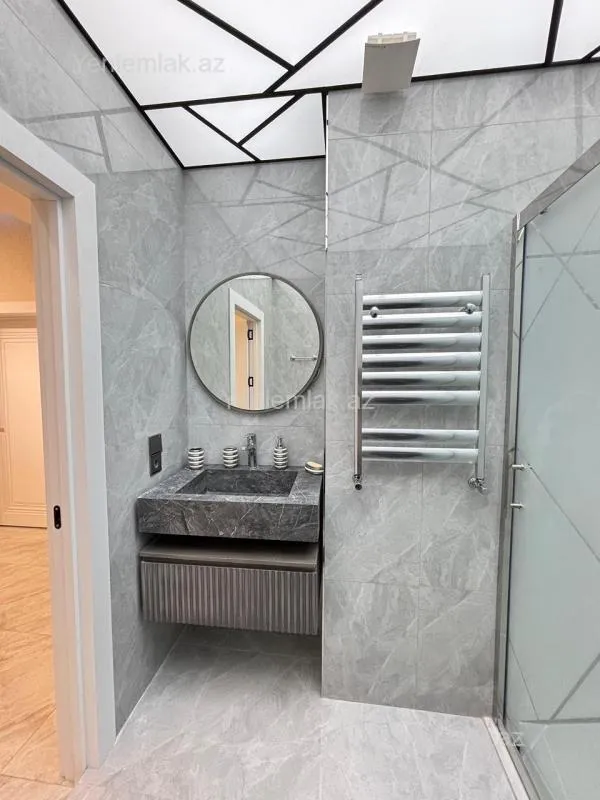 Satılır 3 otaqlı yeni tikili 139 m²