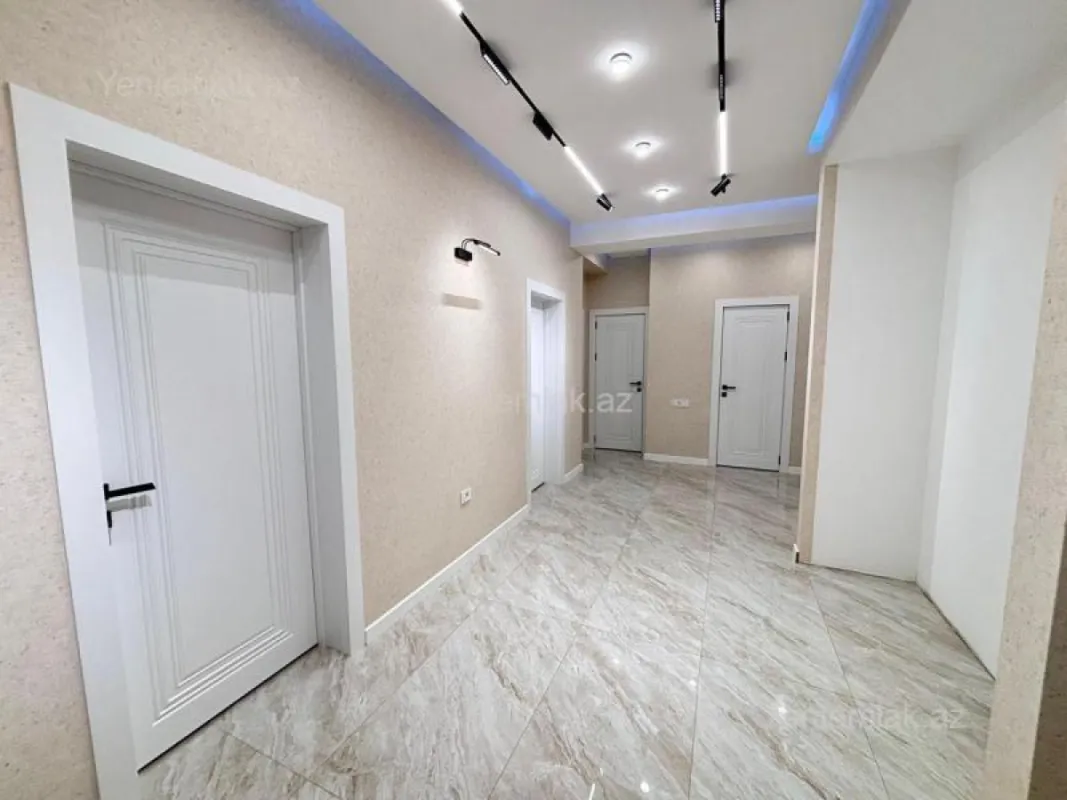 Satılır 3 otaqlı yeni tikili 139 m²