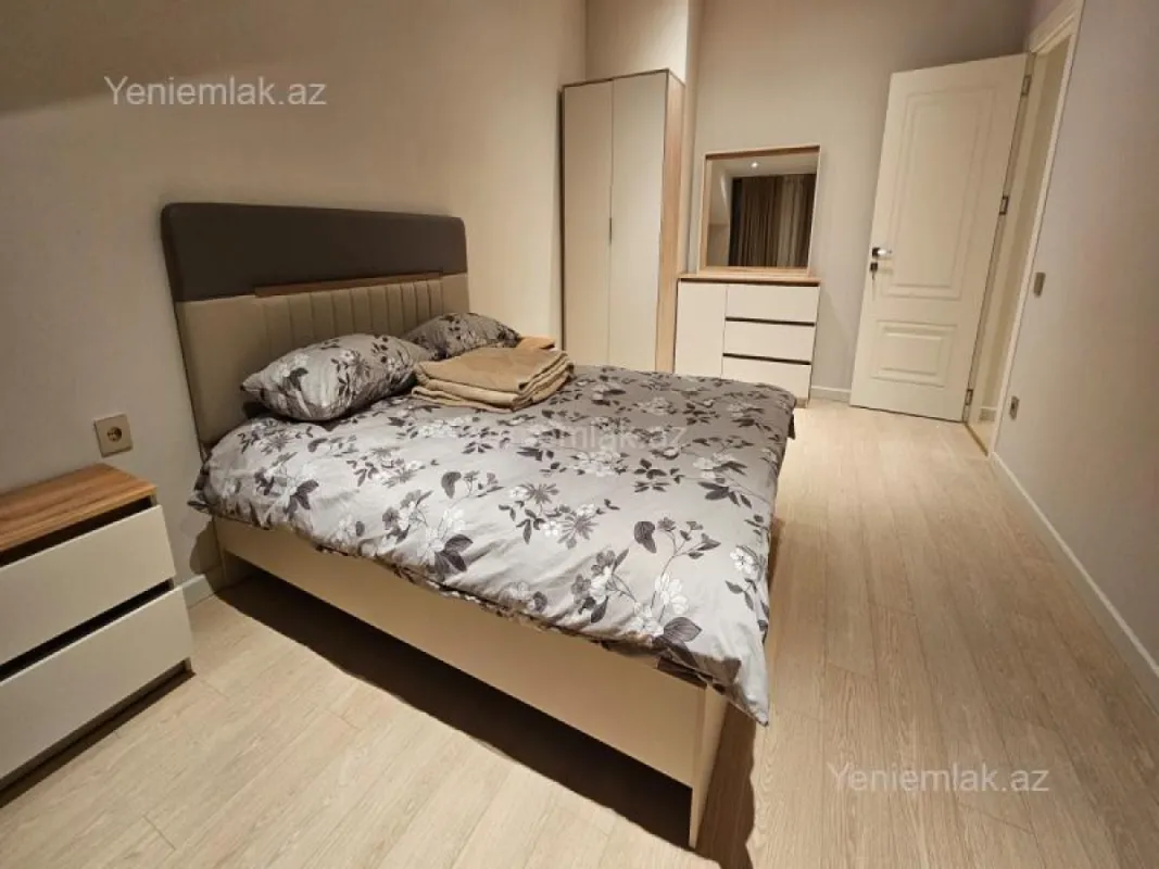 Satılır 2 otaqlı yeni tikili 73 m²