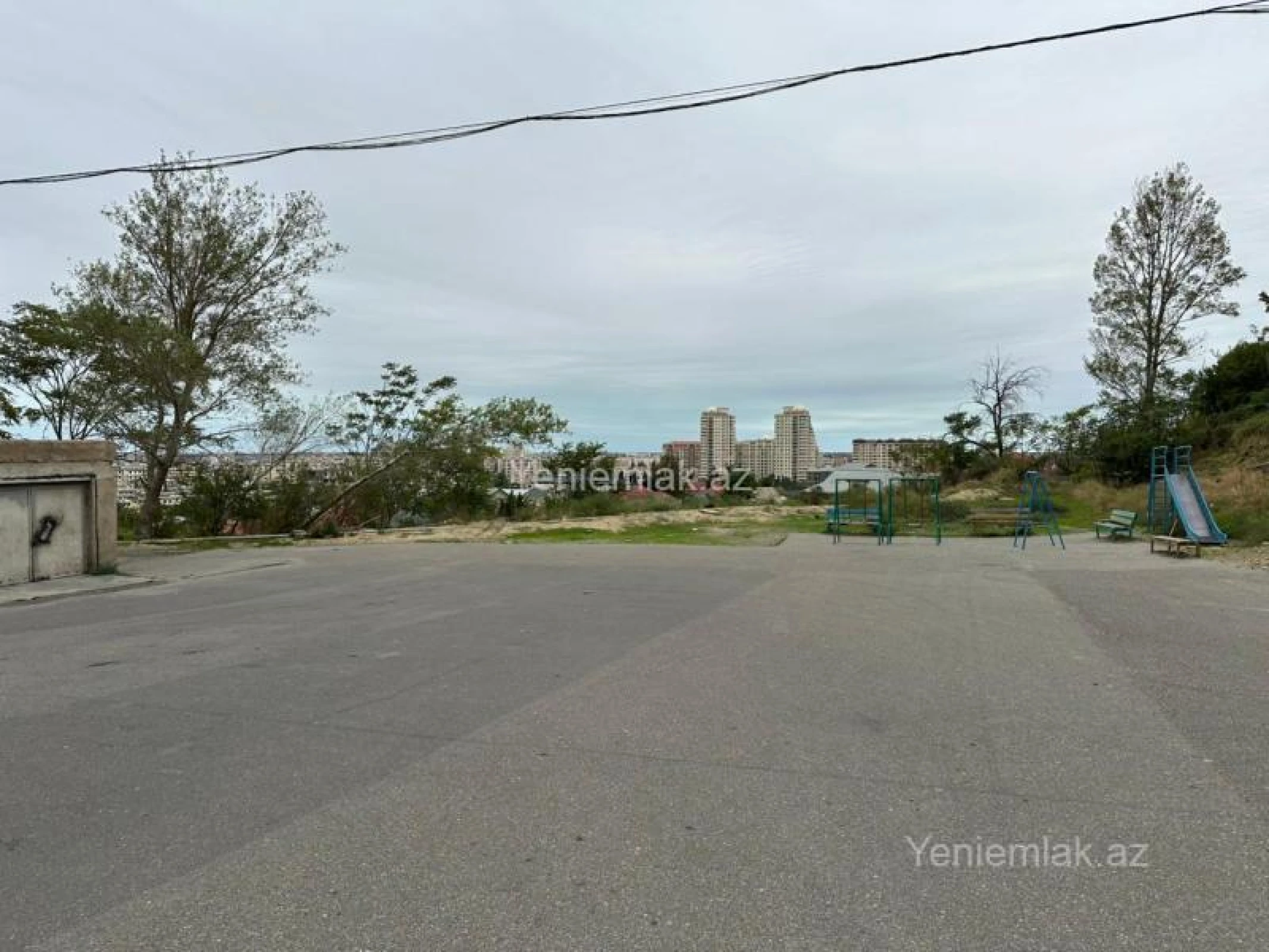 Satılır 4 otaqlı köhnə tikili 110 m²