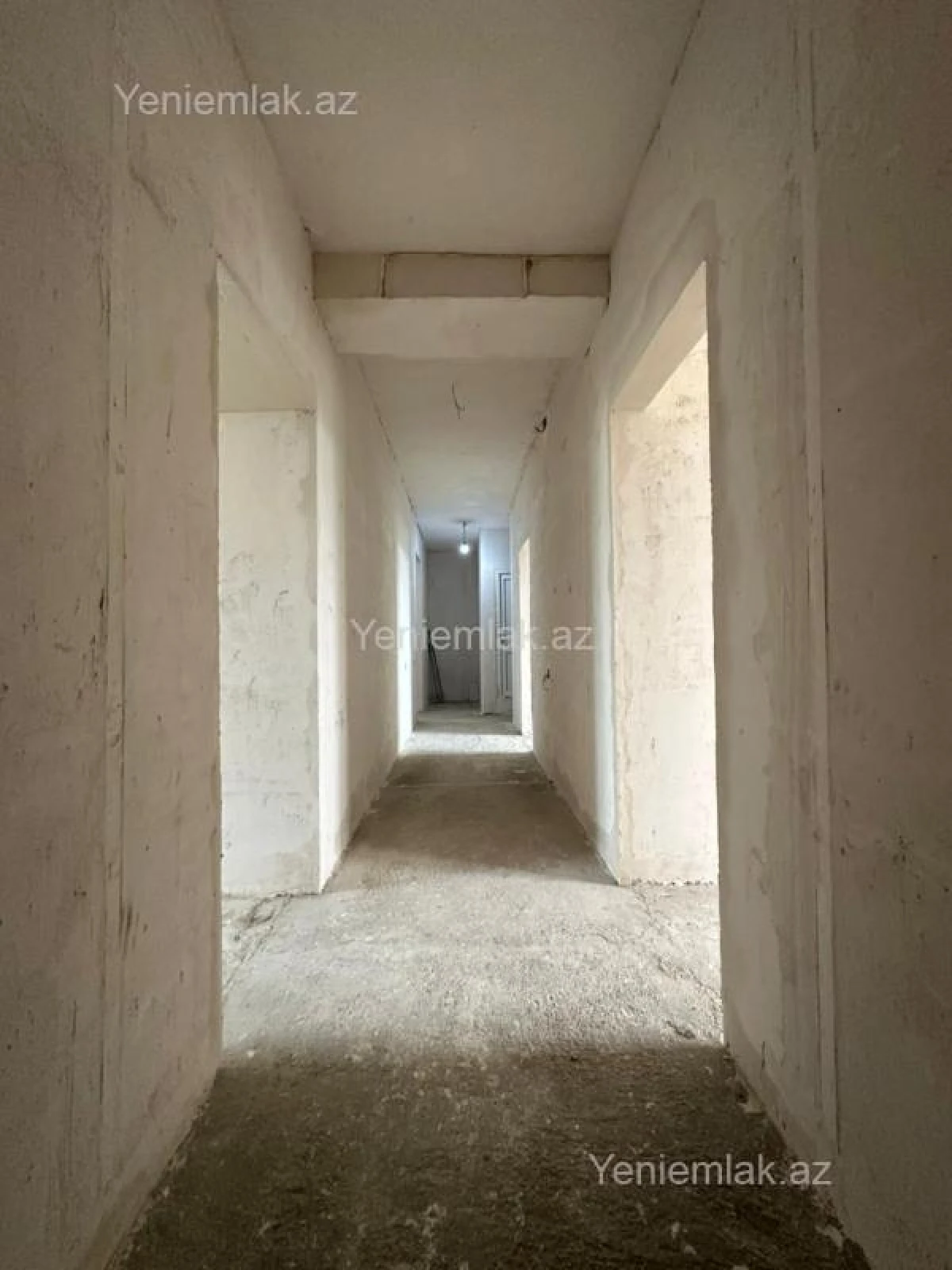 Satılır 4 otaqlı köhnə tikili 110 m²