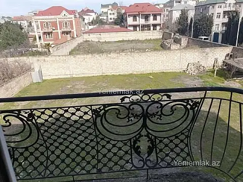 Satılır 7 otaqlı həyət evi 450 m²