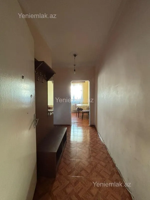 Satılır 1 otaqlı köhnə tikili 40 m²