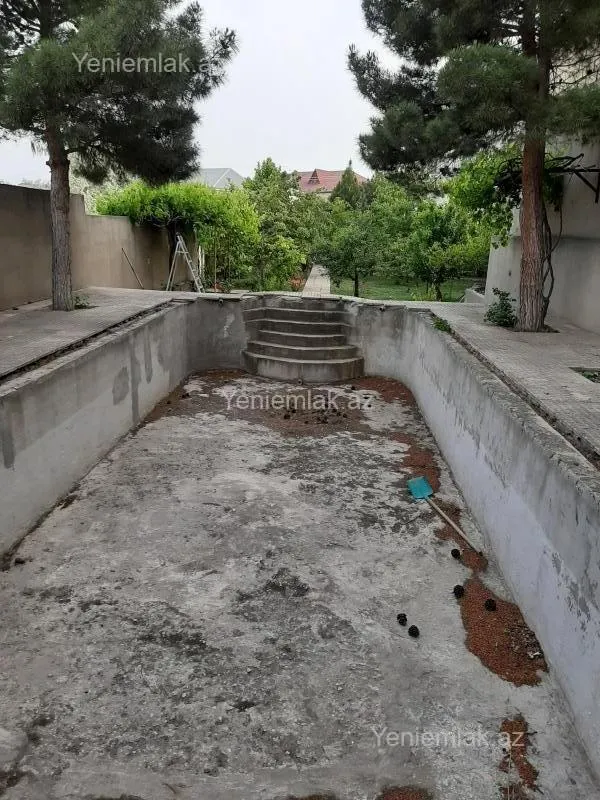 Satılır 6 otaqlı həyət evi 470 m²