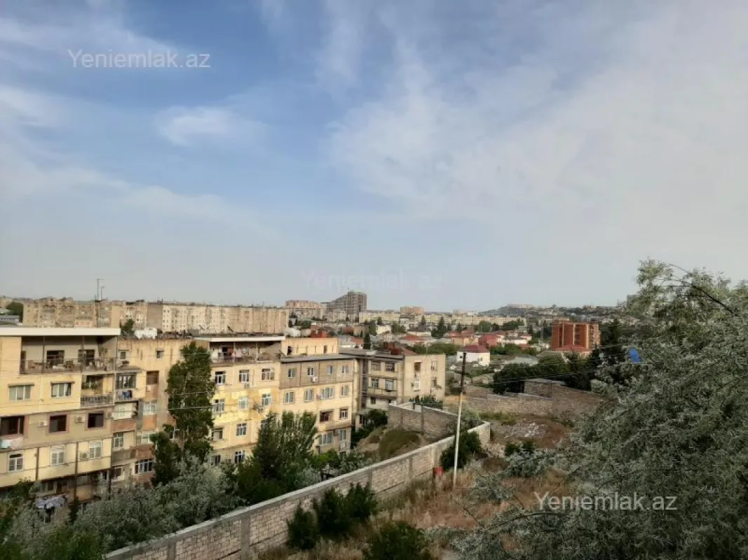 Satılır 6 otaqlı həyət evi 470 m²