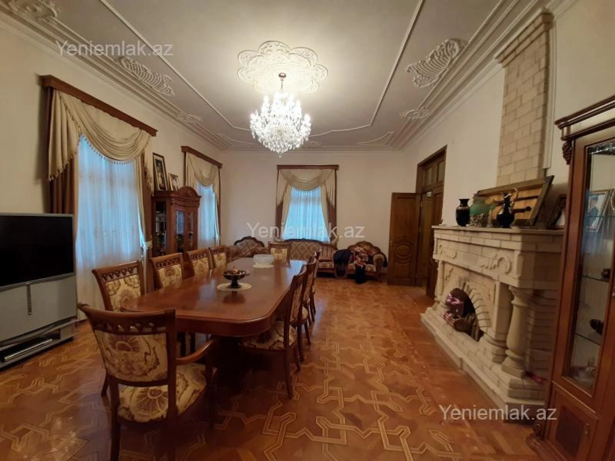 Satılır 6 otaqlı həyət evi 470 m²