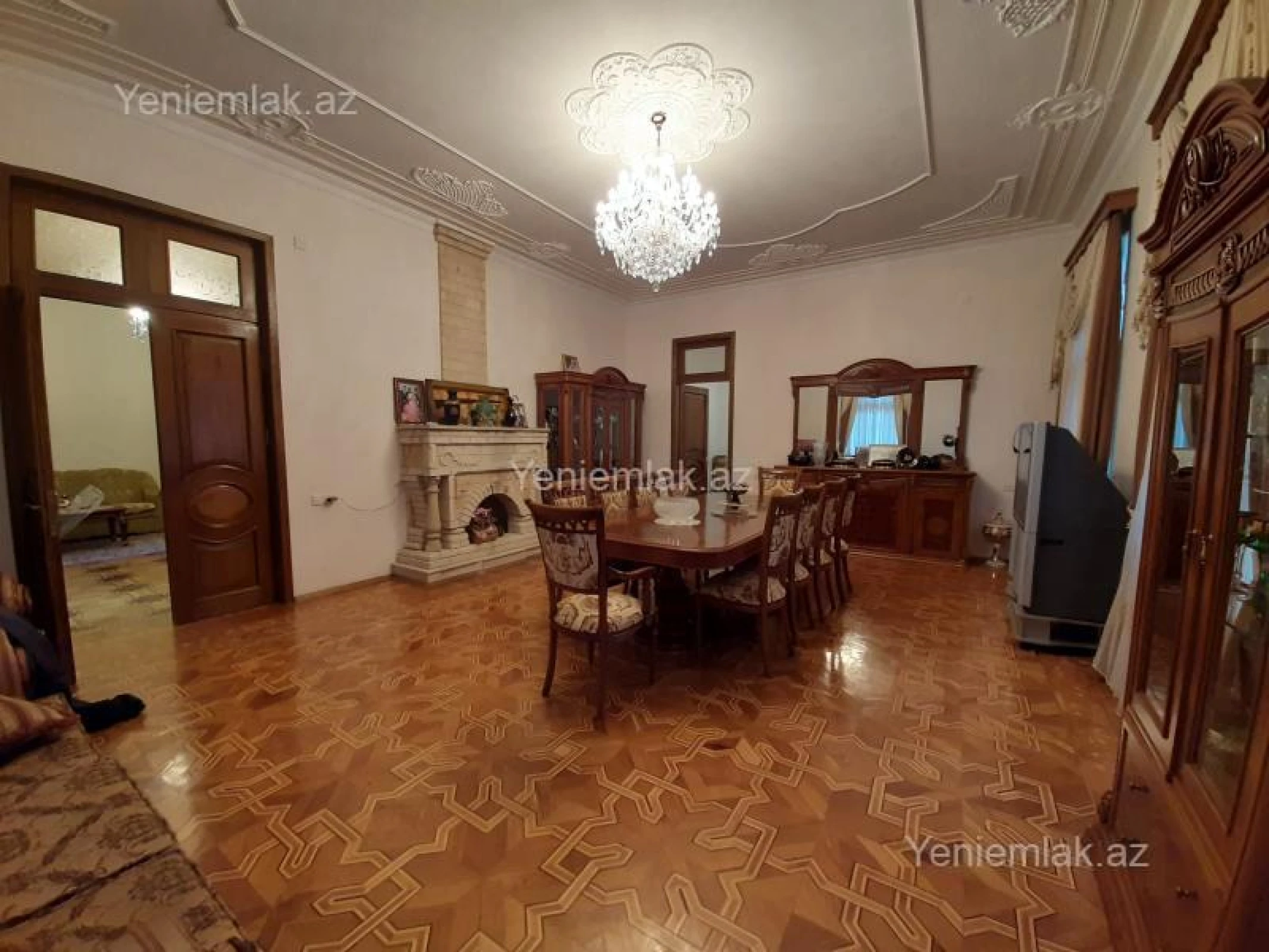 Satılır 6 otaqlı həyət evi 470 m²