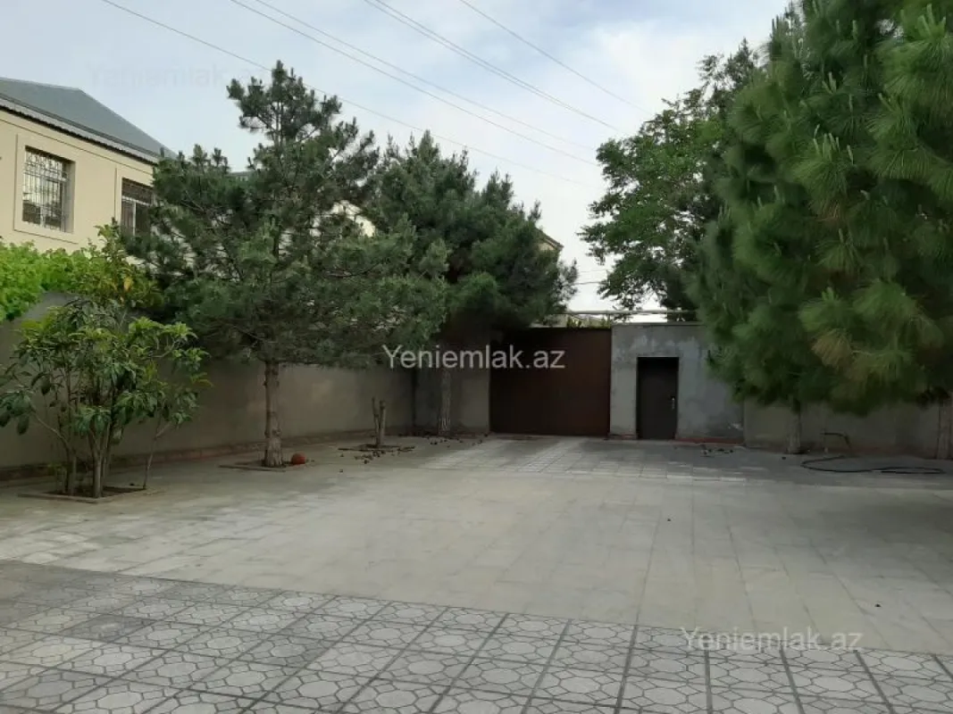 Satılır 6 otaqlı həyət evi 470 m²