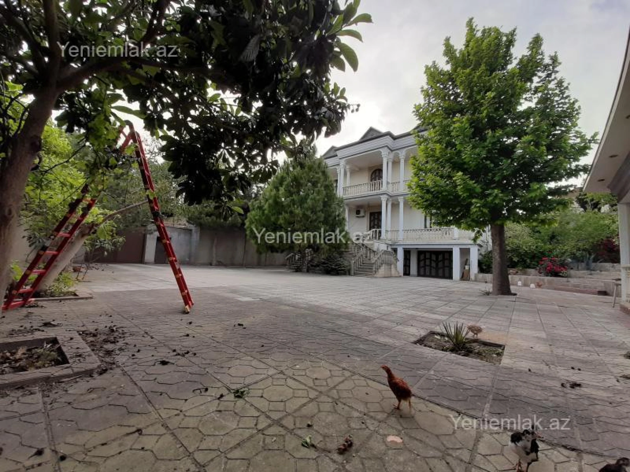 Satılır 6 otaqlı həyət evi 470 m²