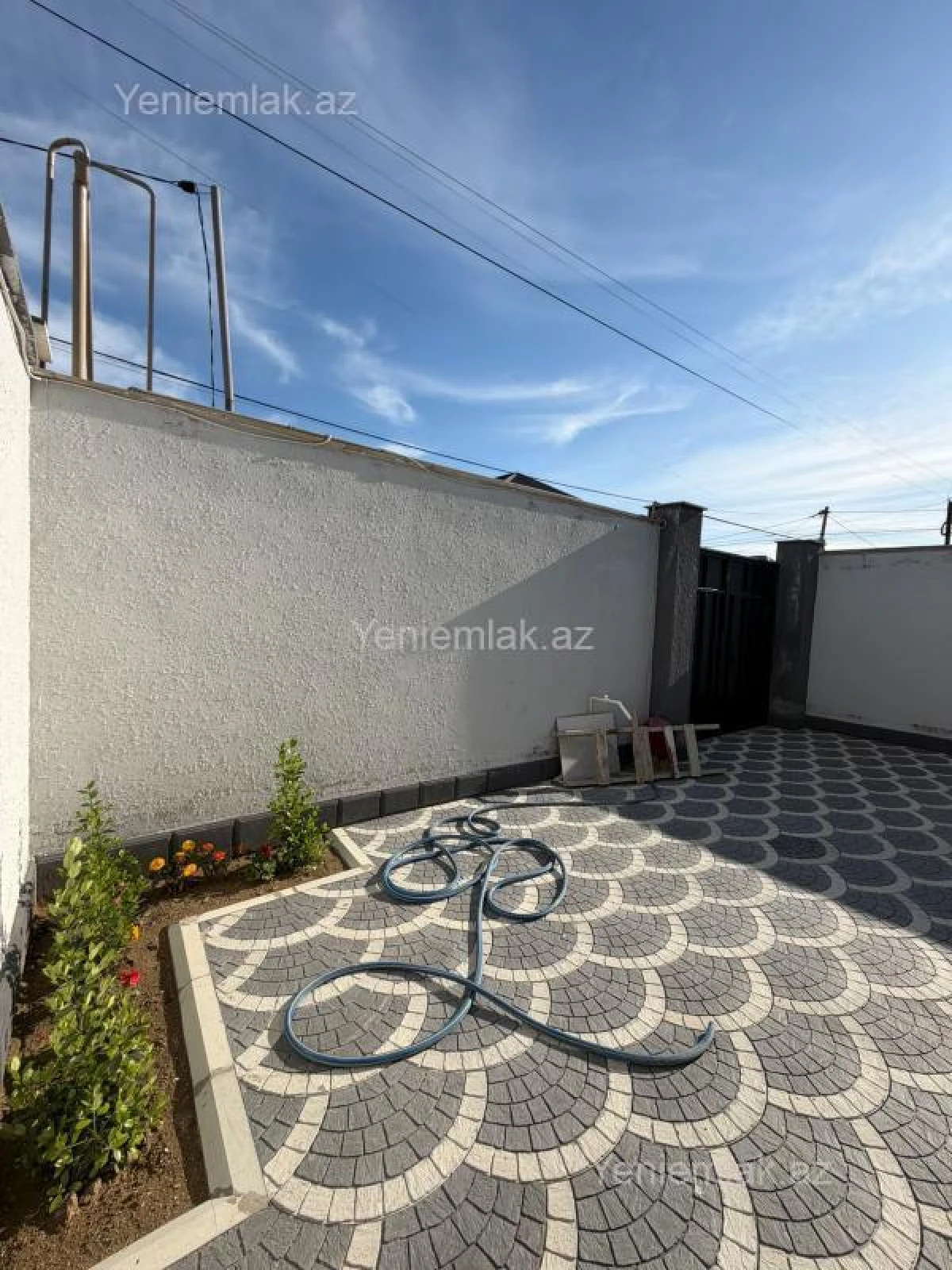 Satılır 4 otaqlı həyət evi 125 m²