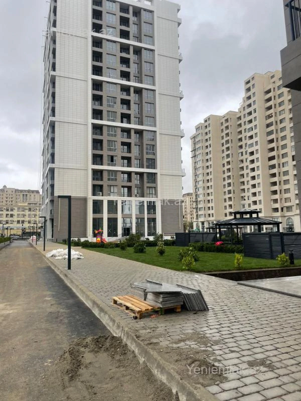 Satılır 3 otaqlı yeni tikili 147 m²