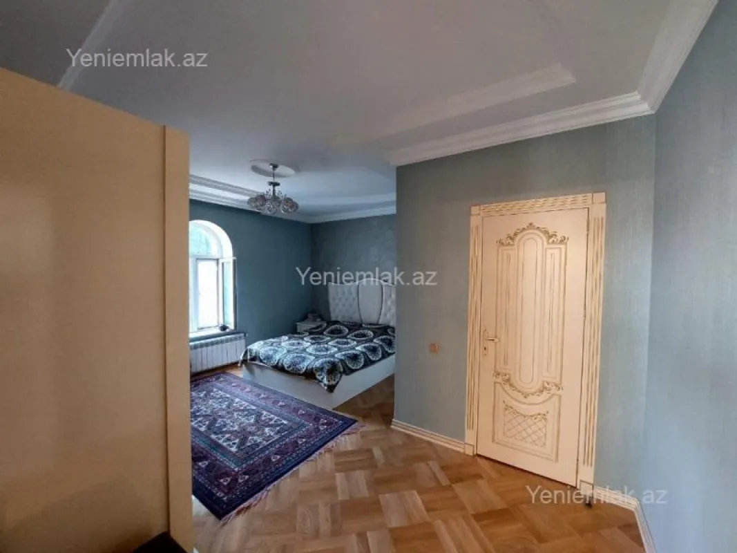 Satılır 6 otaqlı həyət evi 460 m²