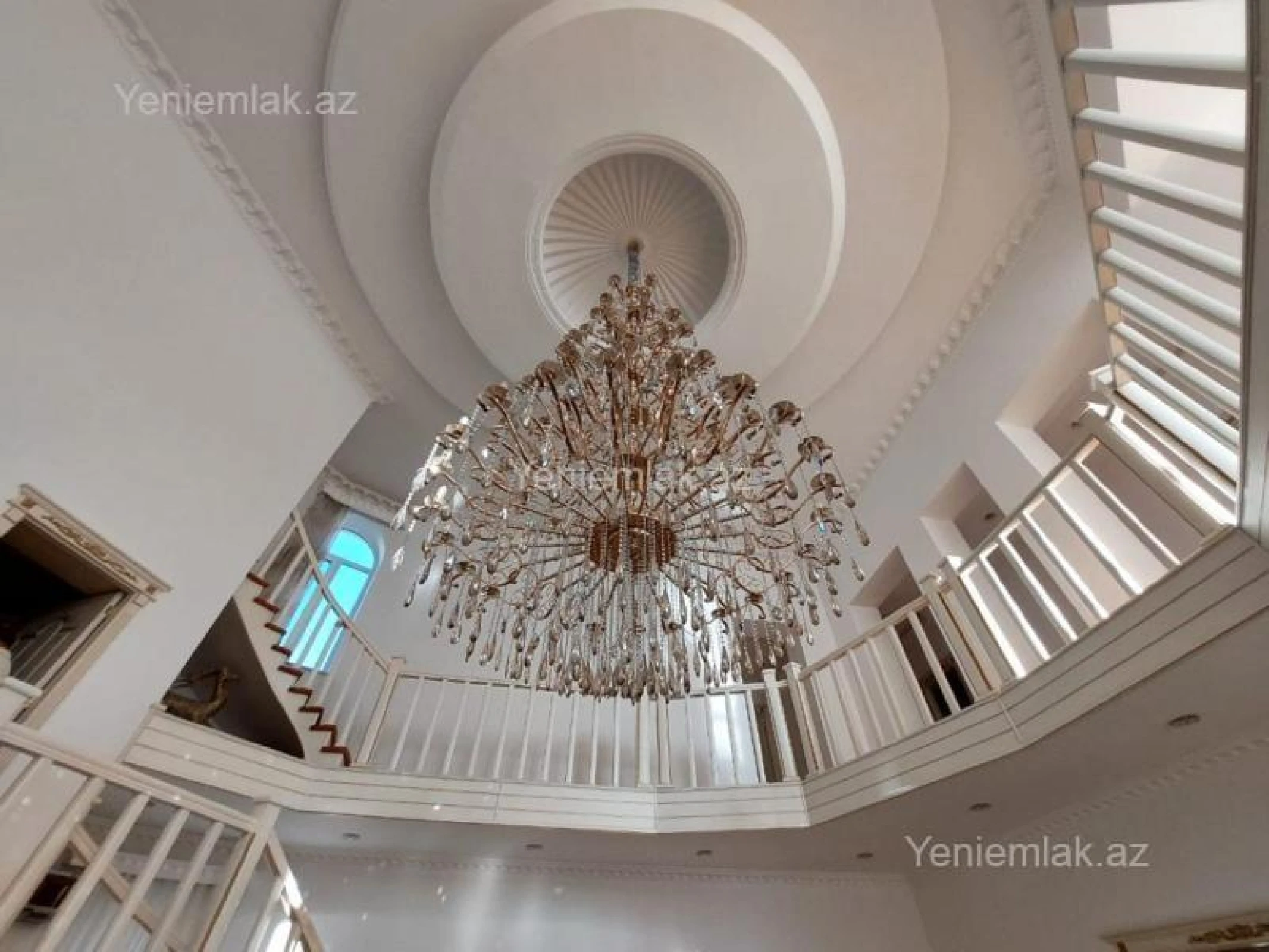 Satılır 6 otaqlı həyət evi 460 m²