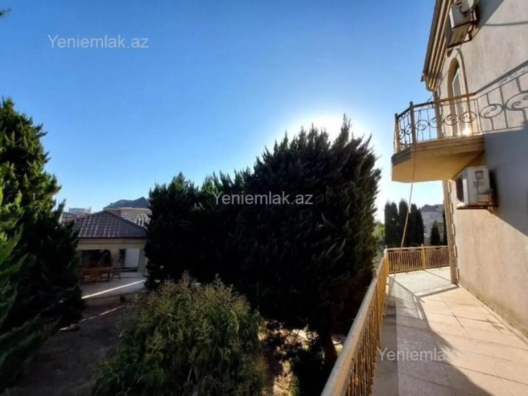Satılır 6 otaqlı həyət evi 460 m²