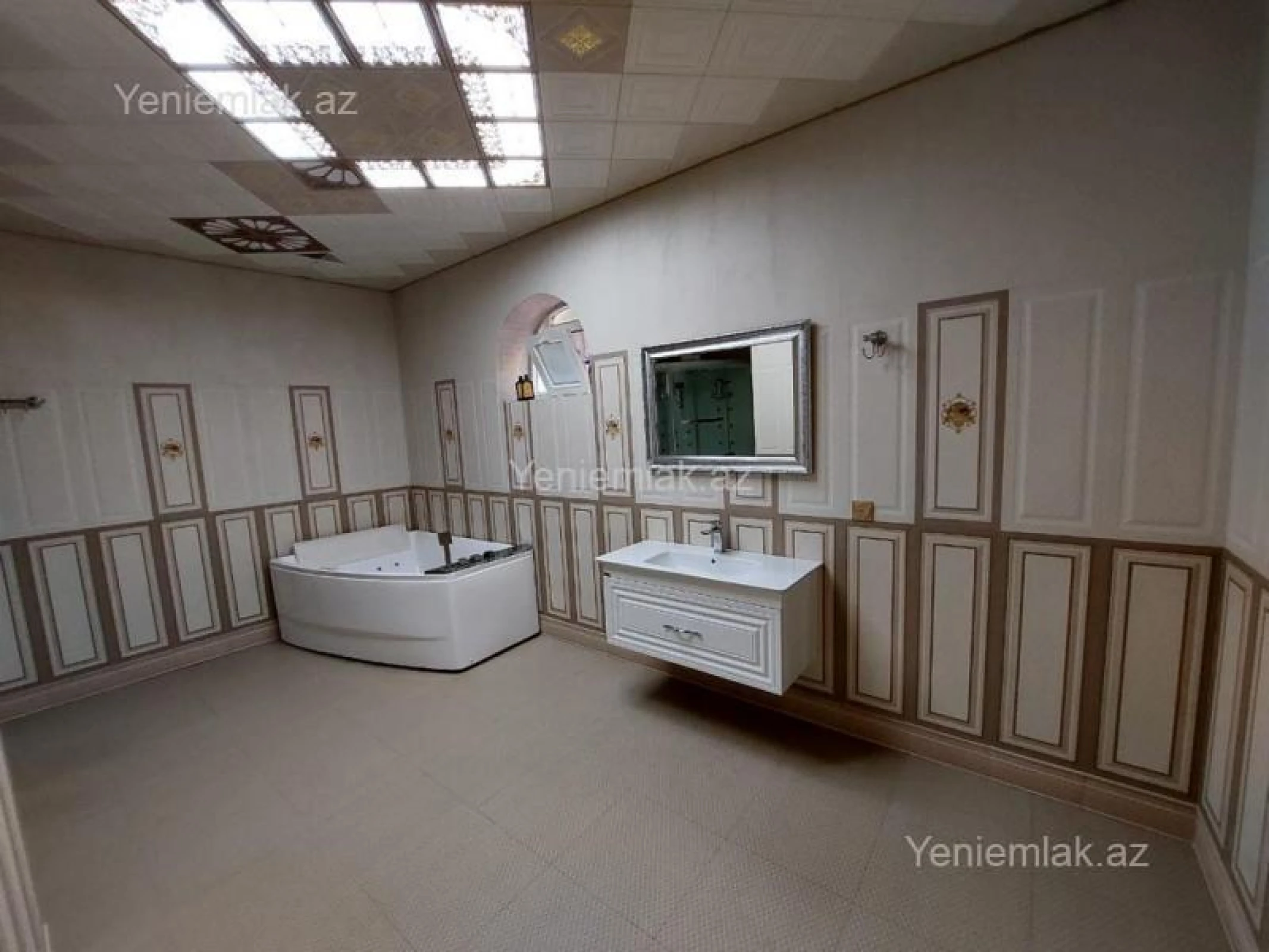 Satılır 6 otaqlı həyət evi 460 m²