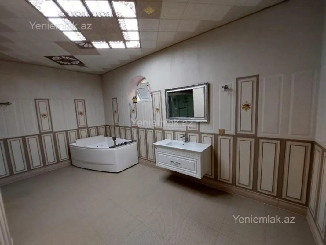 Satılır 6 otaqlı həyət evi 460 m²
