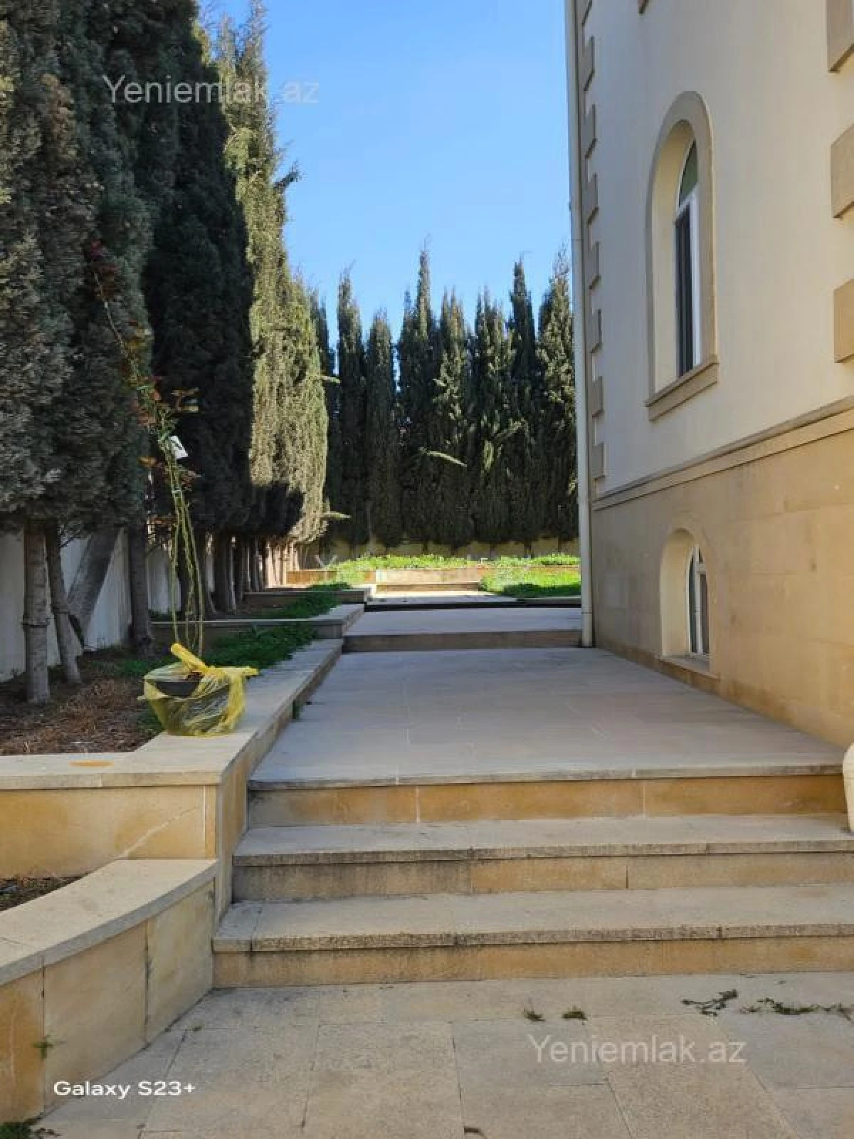 Satılır 6 otaqlı həyət evi 460 m²
