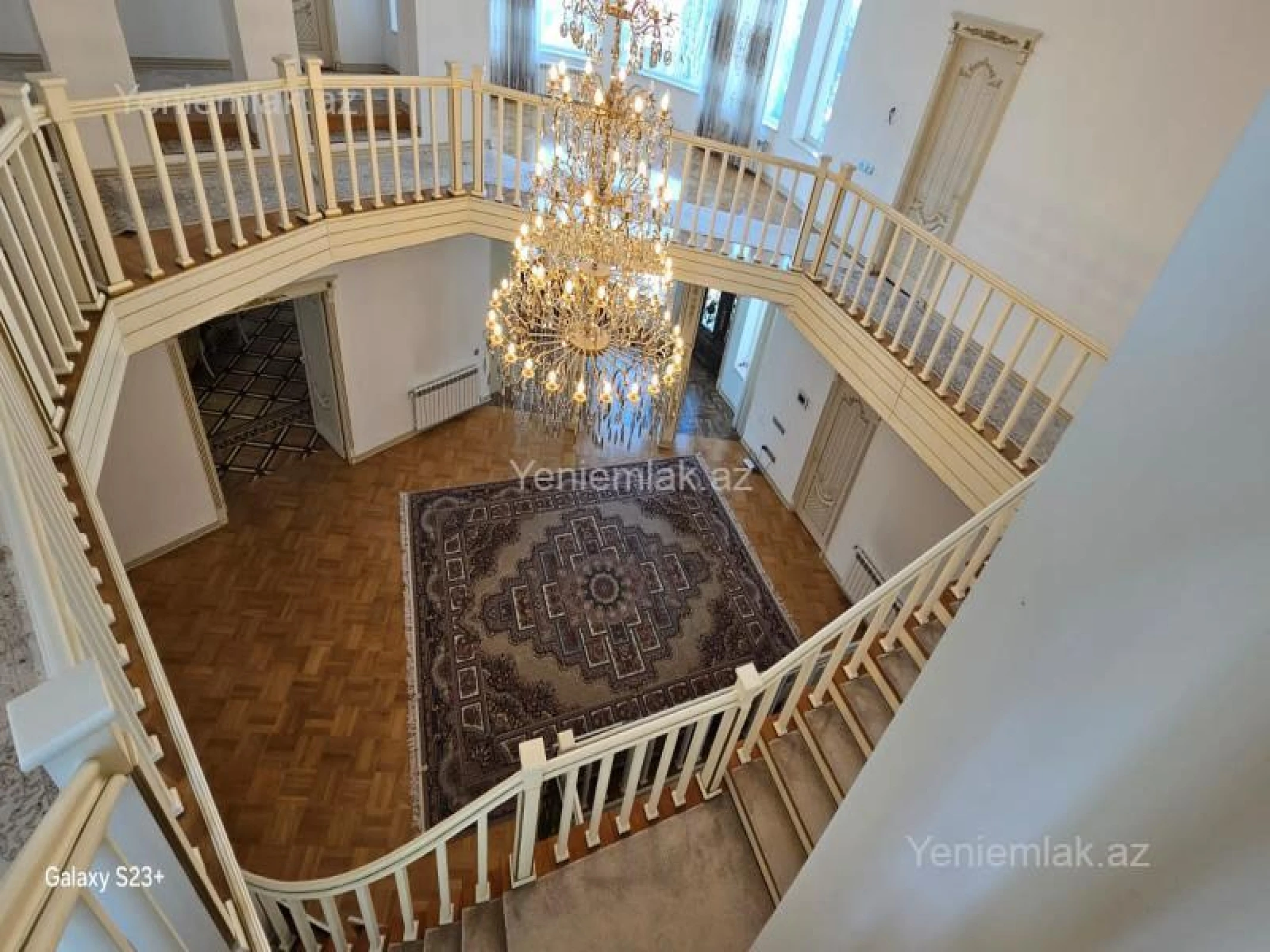 Satılır 6 otaqlı həyət evi 460 m²