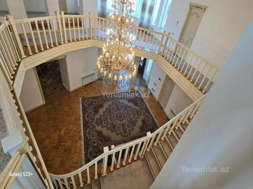 Satılır 6 otaqlı həyət evi 460 m²
