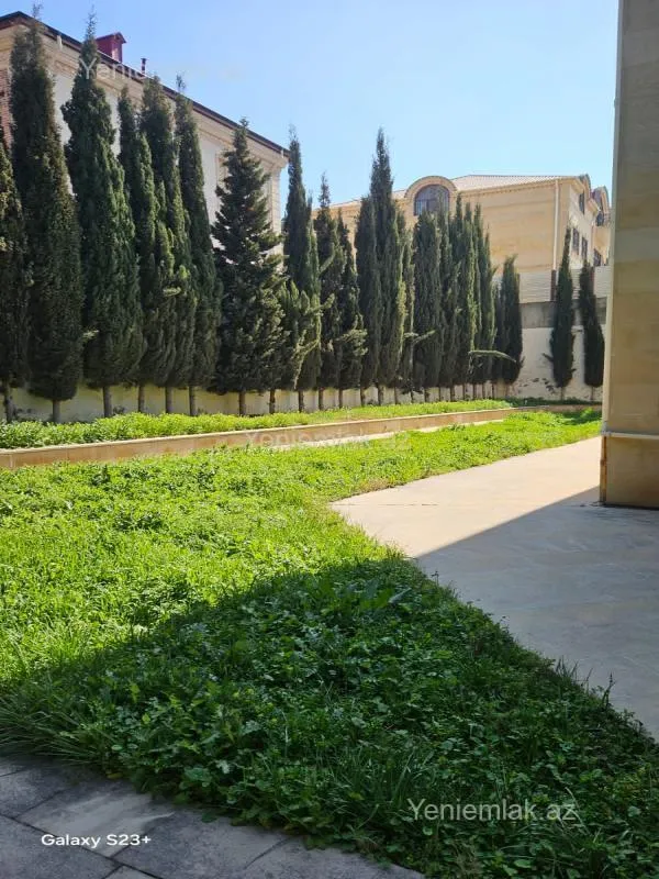 Satılır 6 otaqlı həyət evi 460 m²
