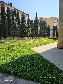 Satılır 6 otaqlı həyət evi 460 m²