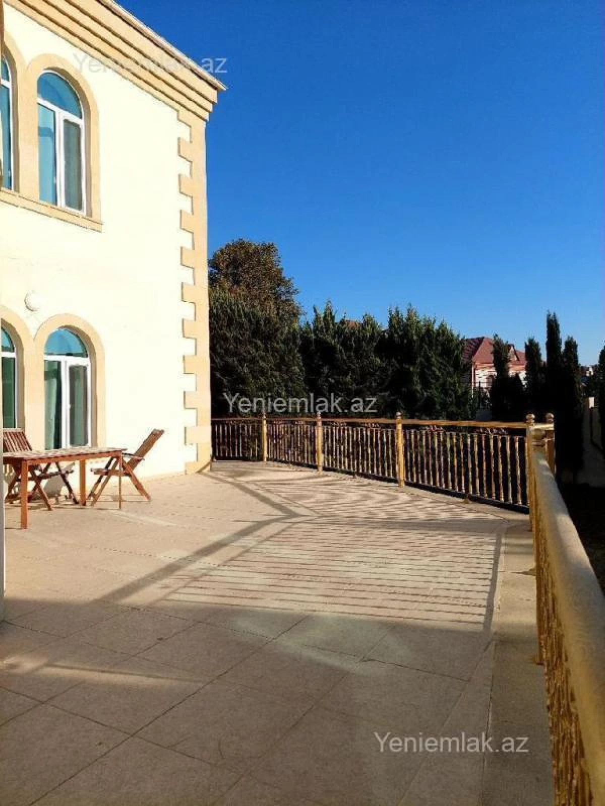 Satılır 6 otaqlı həyət evi 460 m²