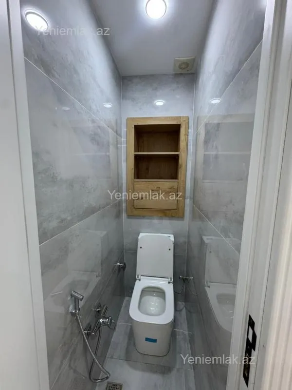 Satılır 3 otaqlı köhnə tikili 75 m²