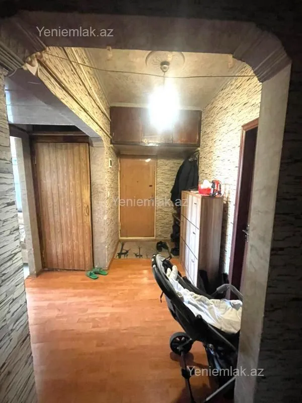 Satılır 3 otaqlı köhnə tikili 85 m²