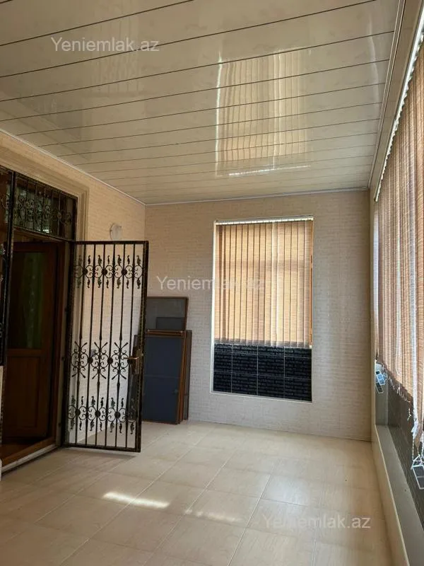Satılır 6 otaqlı həyət evi 400 m²