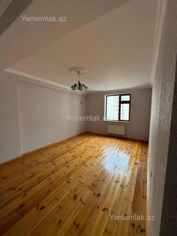 Satılır 4 otaqlı yeni tikili 110 m²