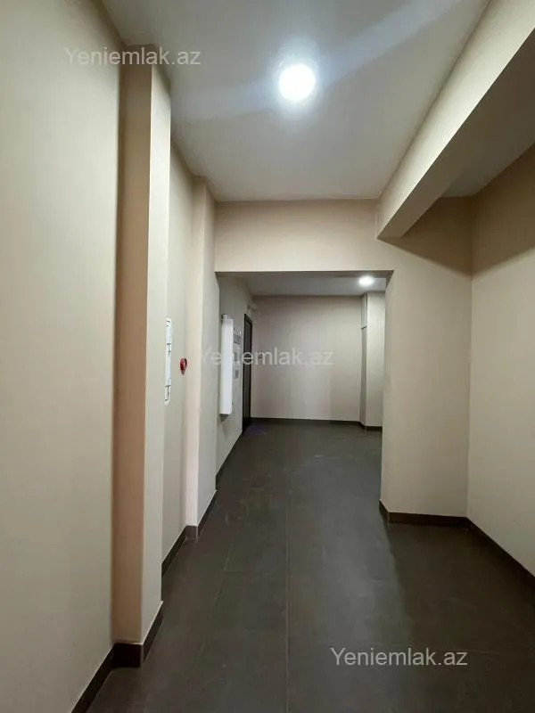 Satılır 4 otaqlı yeni tikili 190 m²