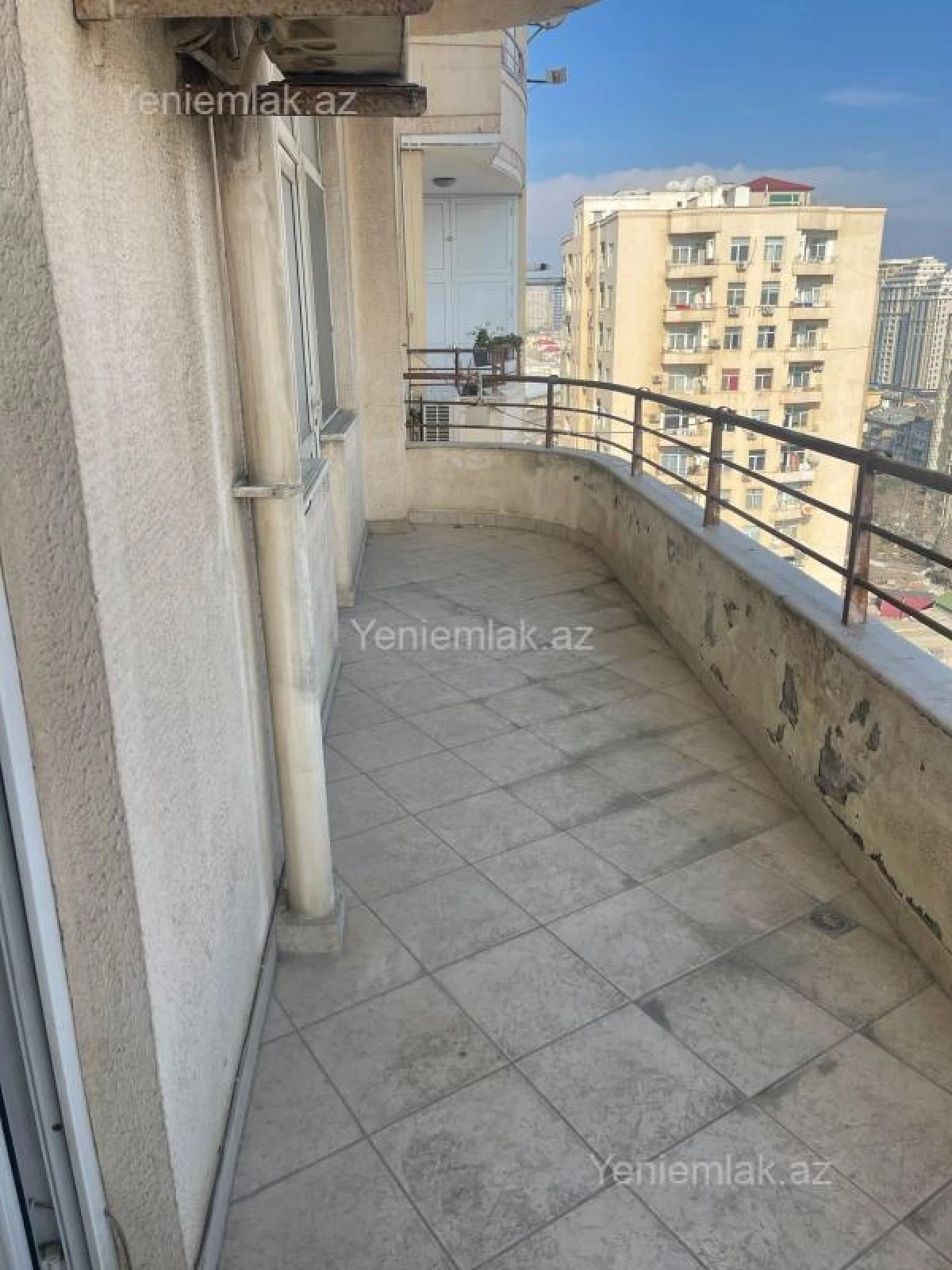 Satılır 4 otaqlı yeni tikili 190 m²