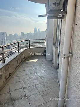 Satılır 4 otaqlı yeni tikili 190 m²