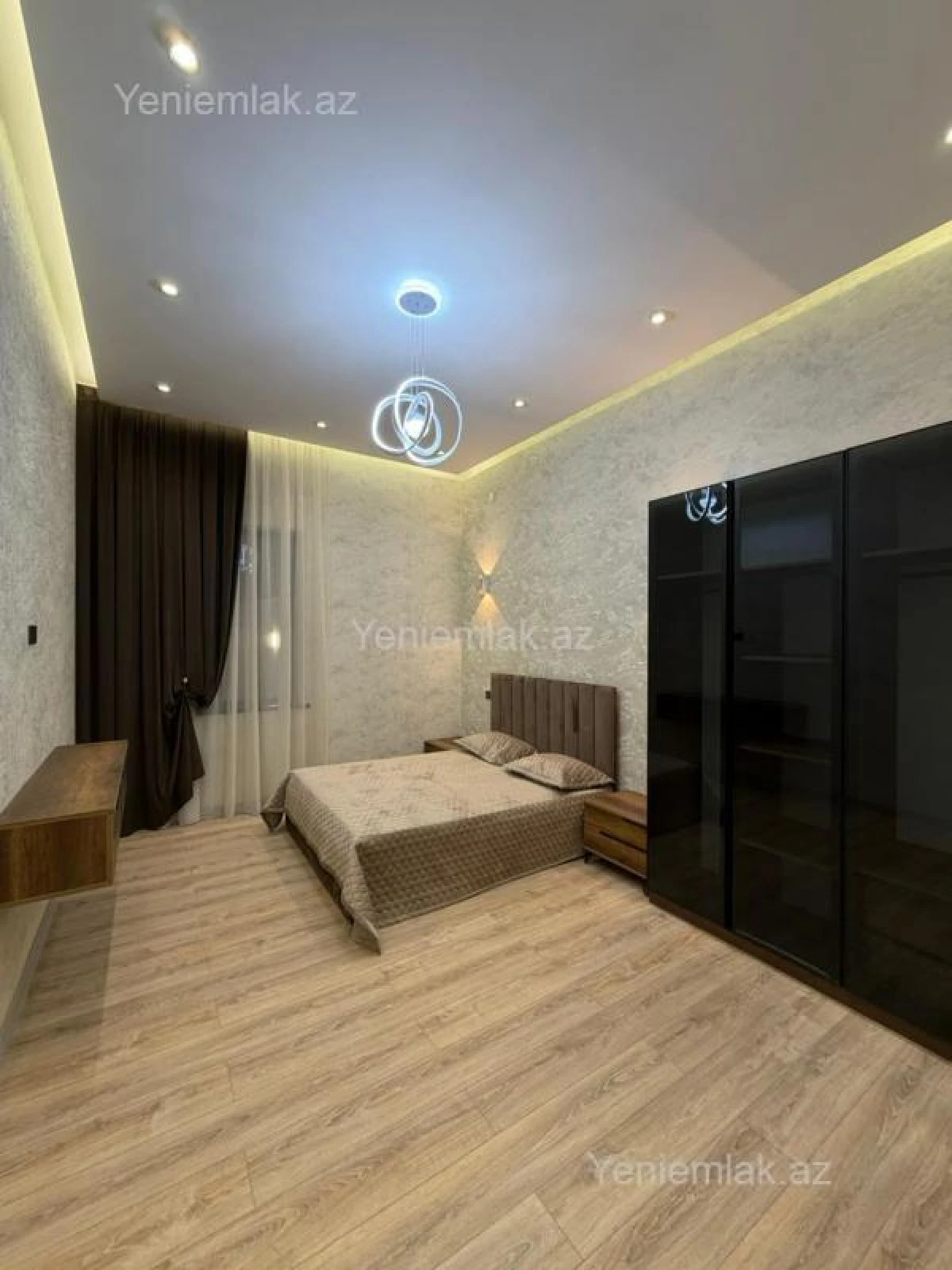 Satılır 4 otaqlı həyət evi 150 m²