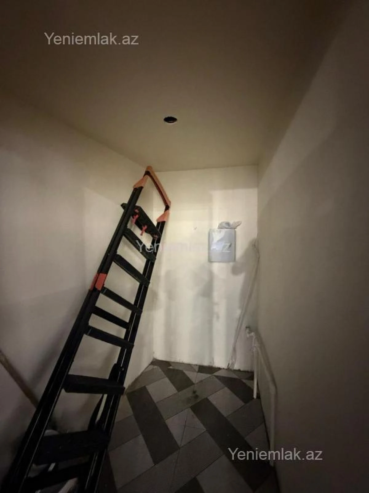 Satılır 4 otaqlı həyət evi 150 m²