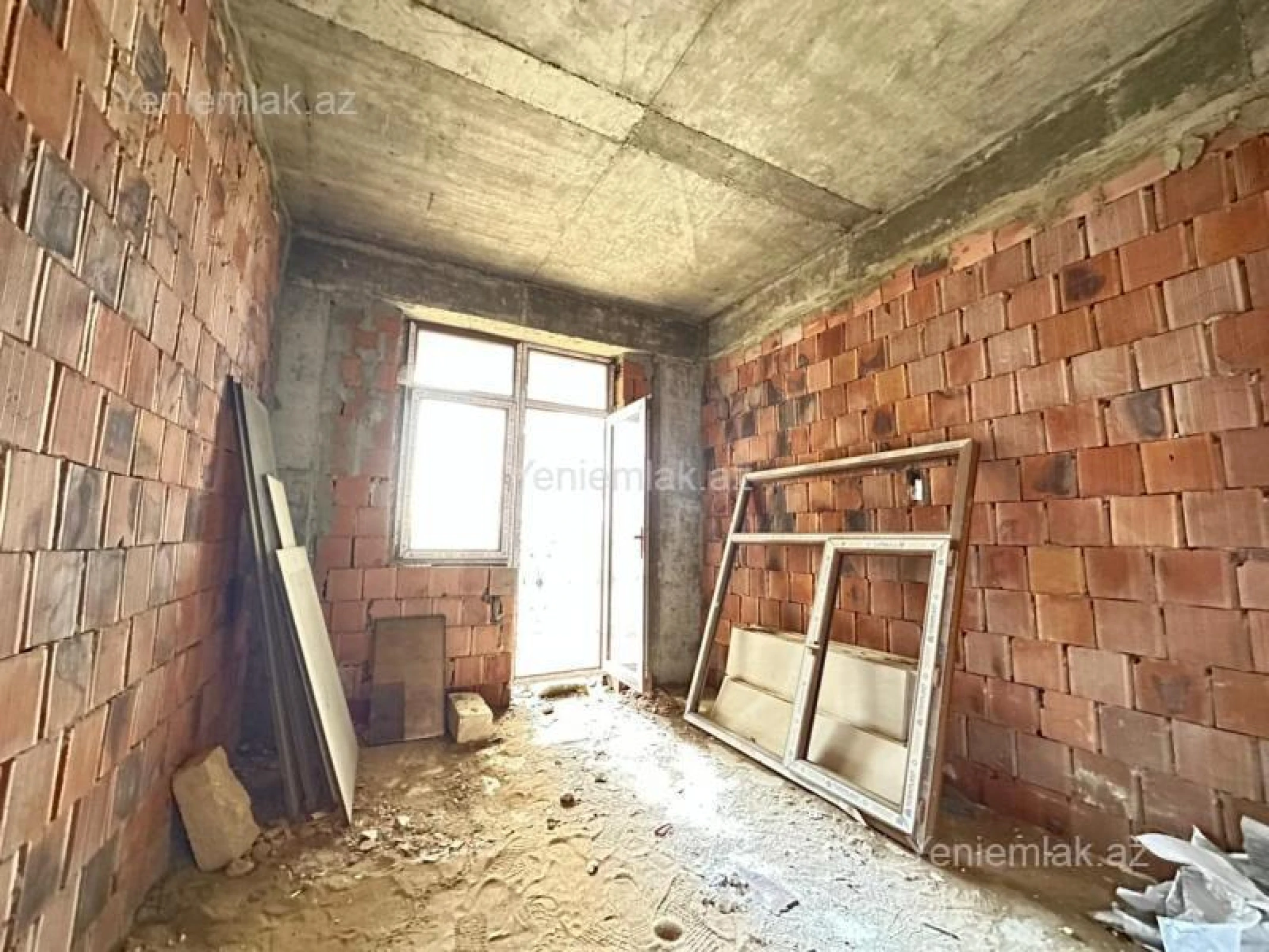 Satılır 3 otaqlı yeni tikili 120.13 m²