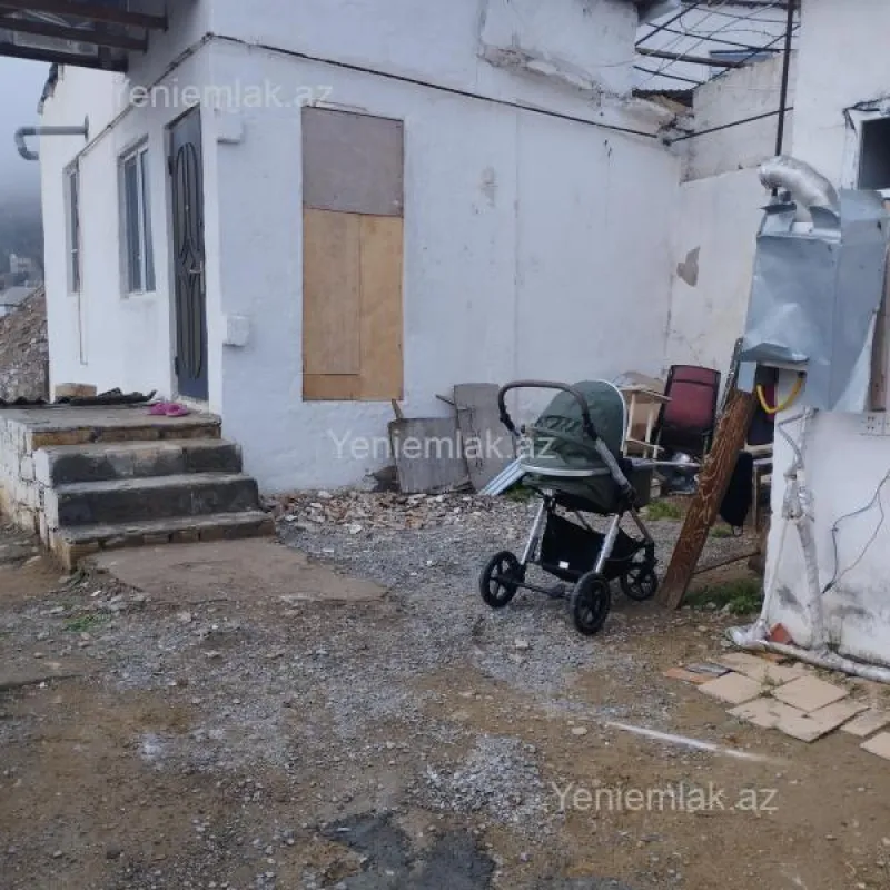 Satılır 1 otaqlı həyət evi 55 m²