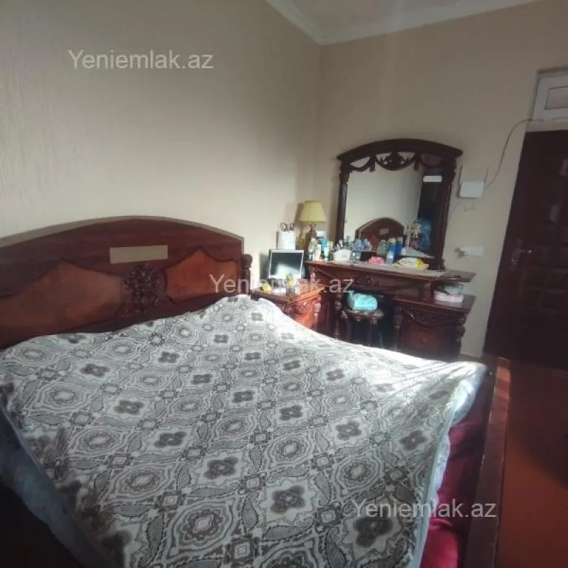 Satılır 1 otaqlı həyət evi 55 m²