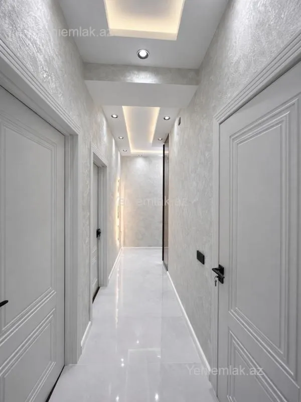 Satılır 3 otaqlı yeni tikili 79 m²