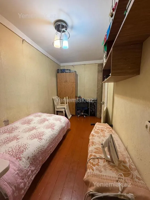 Satılır 4 otaqlı köhnə tikili 85 m²
